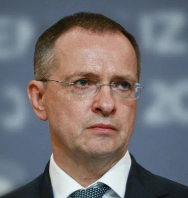 Владимир Ростиславович МЕДИНСКИЙ